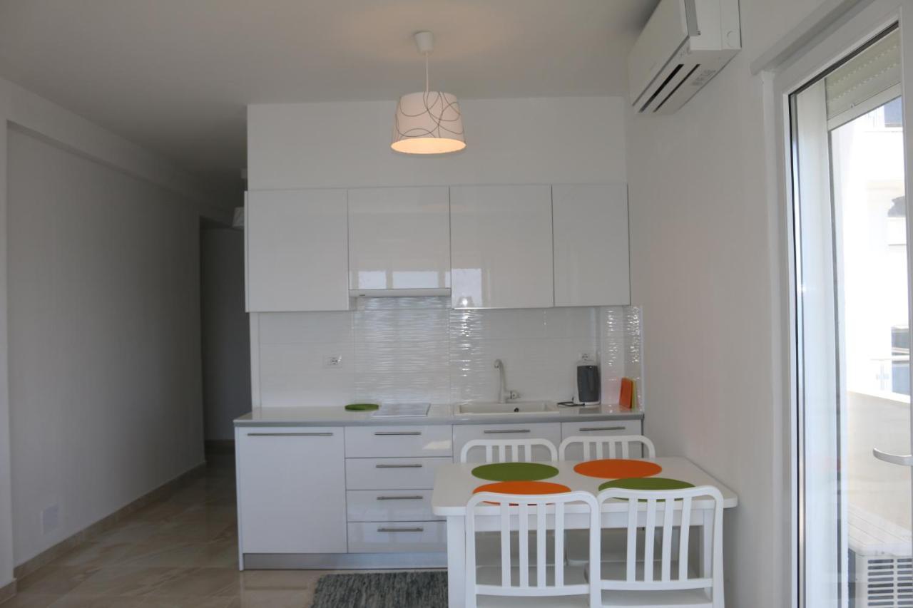 White Sea View Residence ซารานเดอ ภายนอก รูปภาพ