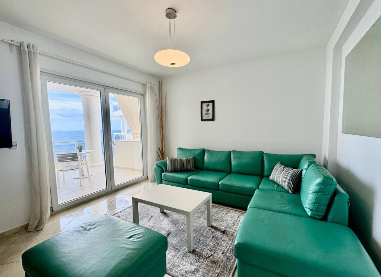 White Sea View Residence ซารานเดอ ภายนอก รูปภาพ